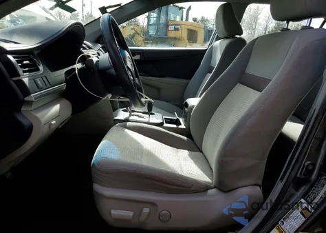 2013 Toyota Camry L z USA, uszkodzony, nr VIN 4T1BF1FK3DU660940